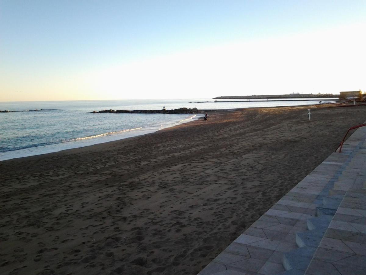 Apartamento Estudio Linea De Playa Vinarós Esterno foto